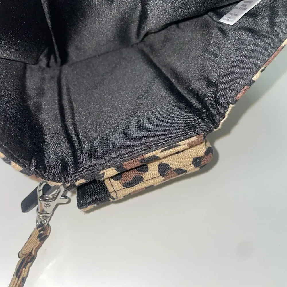 Vera Bradley RFID Smartphone Wristlet Tan and Black Leopard